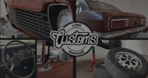 Quatro fotos de diferentes ângulos de um Chevette com a logo 'Lion Customs Garage' no centro. As imagens destacam o design personalizado e os detalhes do veículo, refletindo o trabalho especializado em customização de carros da 'Lion Customs Garage', uma empresa focada em ajustes e modificações automotivas.